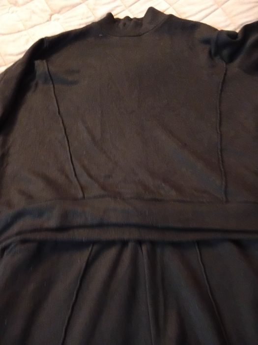 Жіночий кашеміровий костюм