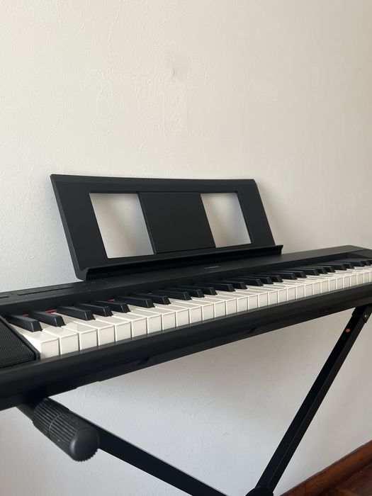 Piano Yamaha piaggero