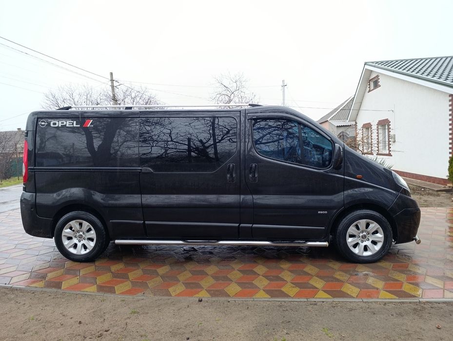 Продам опель віваро