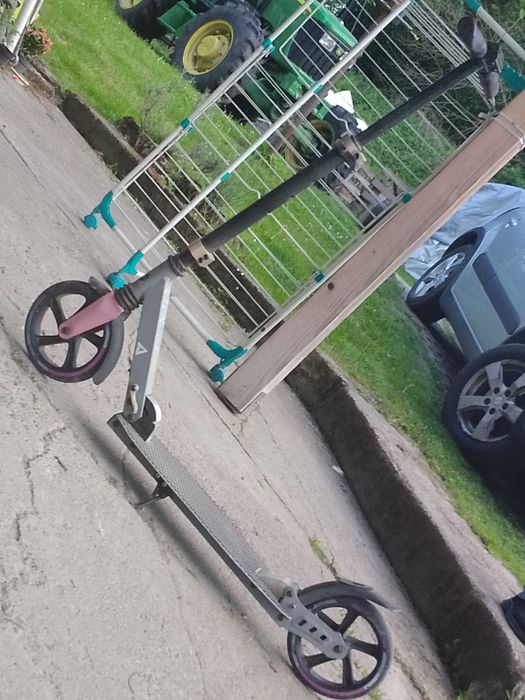 Hulajnoga w bardzo dobrym stanie