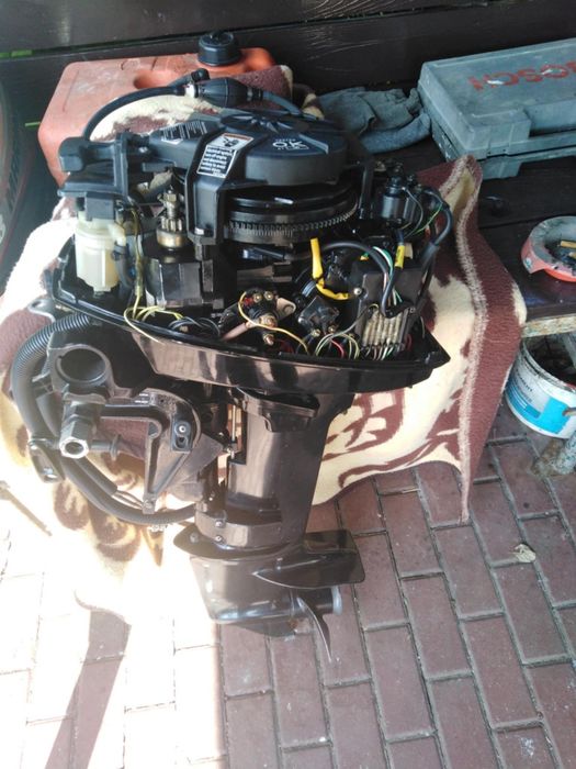 Sprzedam silnik zaburtowy