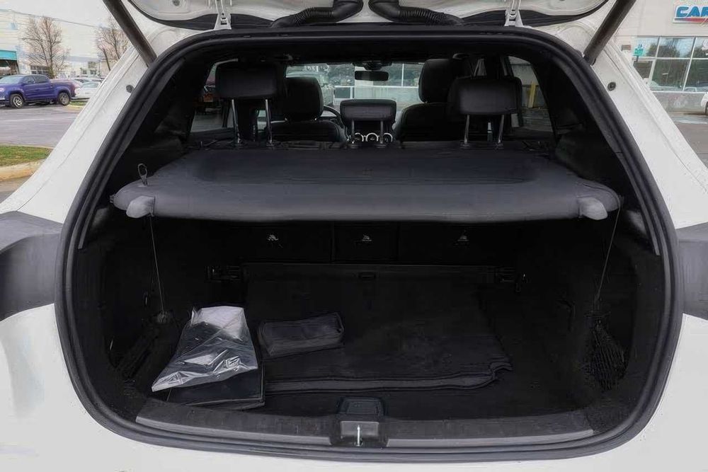Mercedes-Benz GLA 250 4MATIC      2021