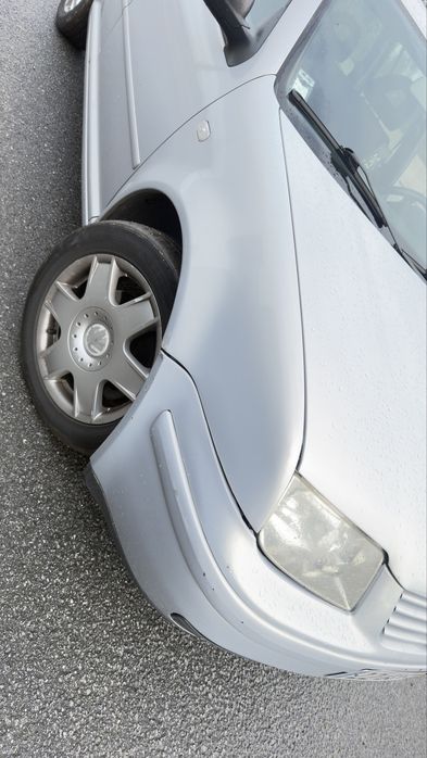 Frente completa Vw Bora ano 2000