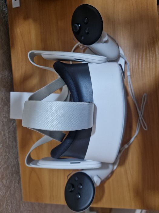 Окуляри VR Oculus Quest 3s(256Gb) з підставкою