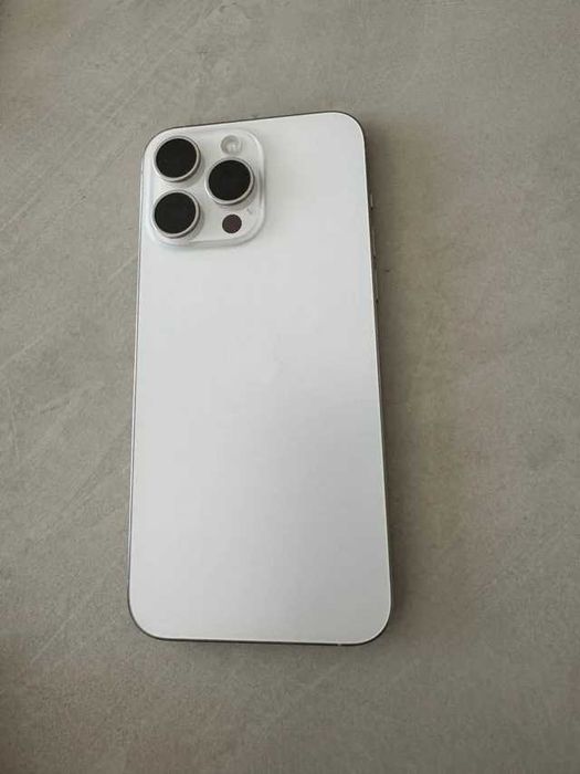 Apple iPhone 15 pro max 256gb branco titanium
