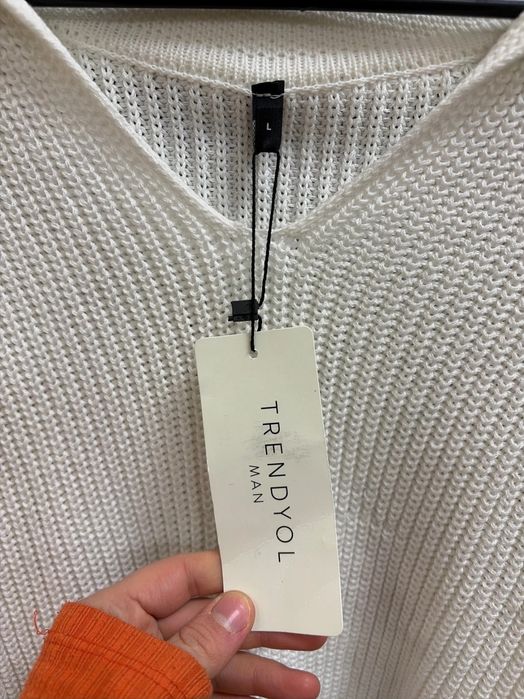 Biały męski sweter NOWY