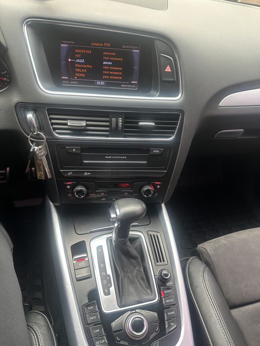Audi Q5 2010 VIN WAUZZZ8RXBA006127 фото оголошення 13 з 24