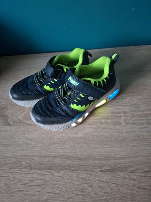 Buty dziecięce sportowe 30 świecące