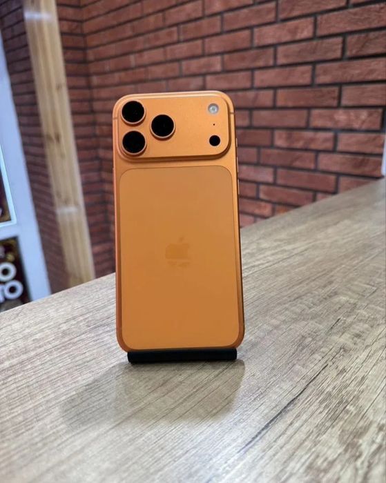 iPhone 17 Pro Max, 256 ГБ, eSIM