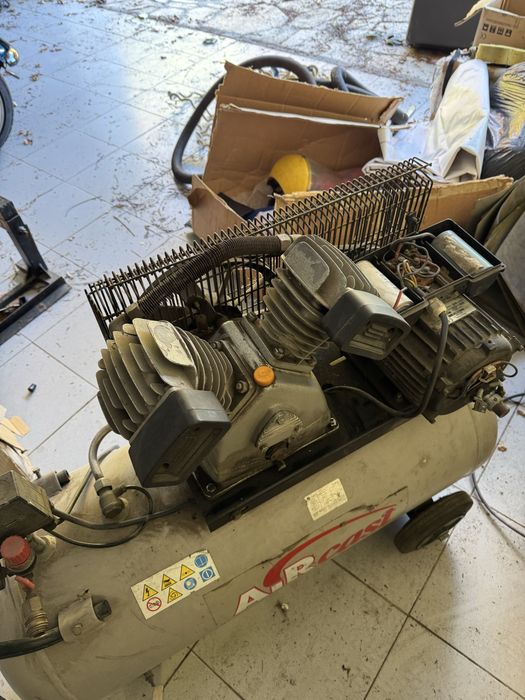 компрессор Aircast ЗБ4/С-100.LВ30А