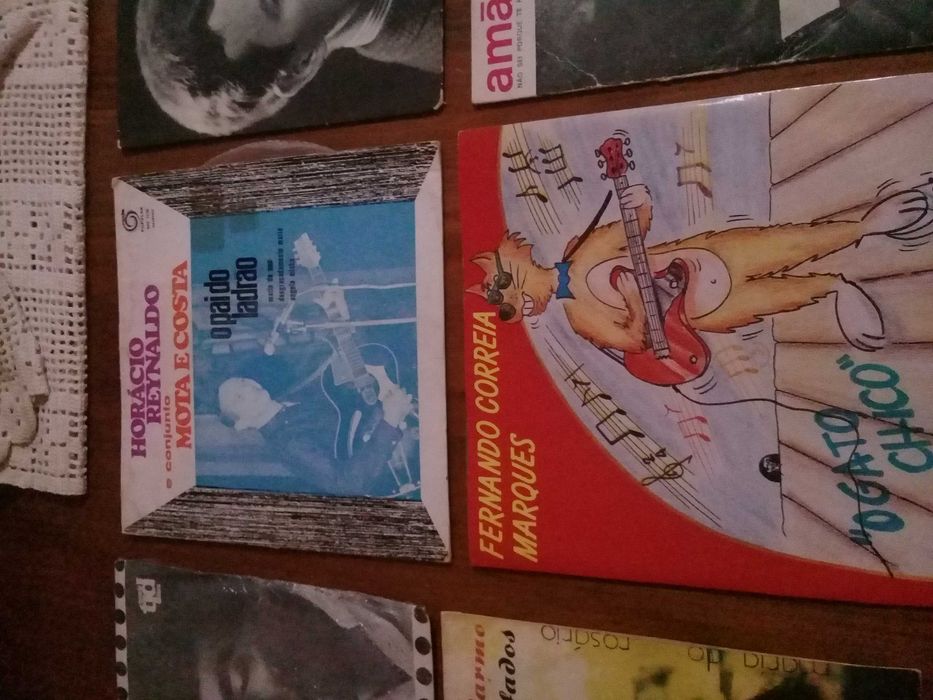 Música variada portuguesa.
