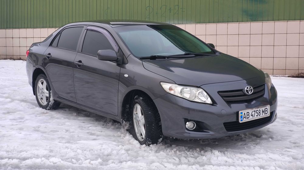 Продам королу 1.6 газ. бензин