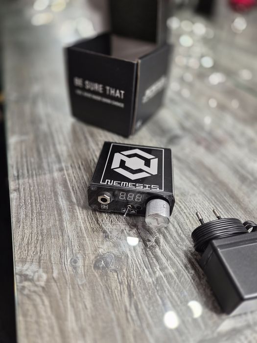 Блок питание Nemesis Kwadron Power Supply Black