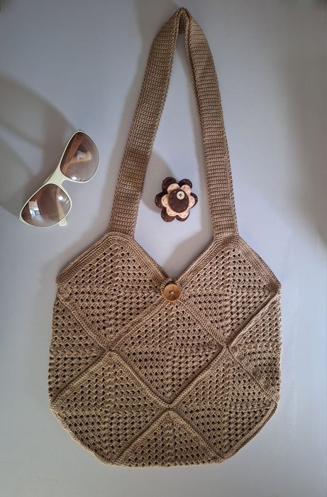 Malas em tricot feitas a mão