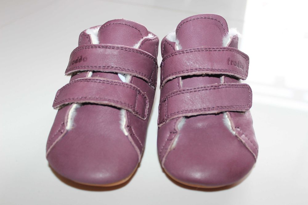 Botas com pêlo Prewalkers da marca Froddo Barefoot - Madali Baby Store