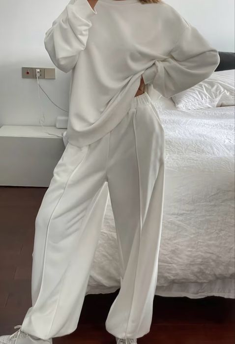 Костюм двойка брюки и лонгслив