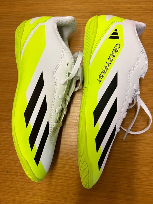 CHUTEIRAS ADIDAS ORIGINAIS TAMANHO 37 NOVAS