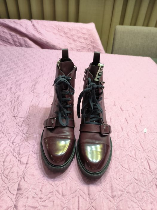 Botins bordô Stradivarius