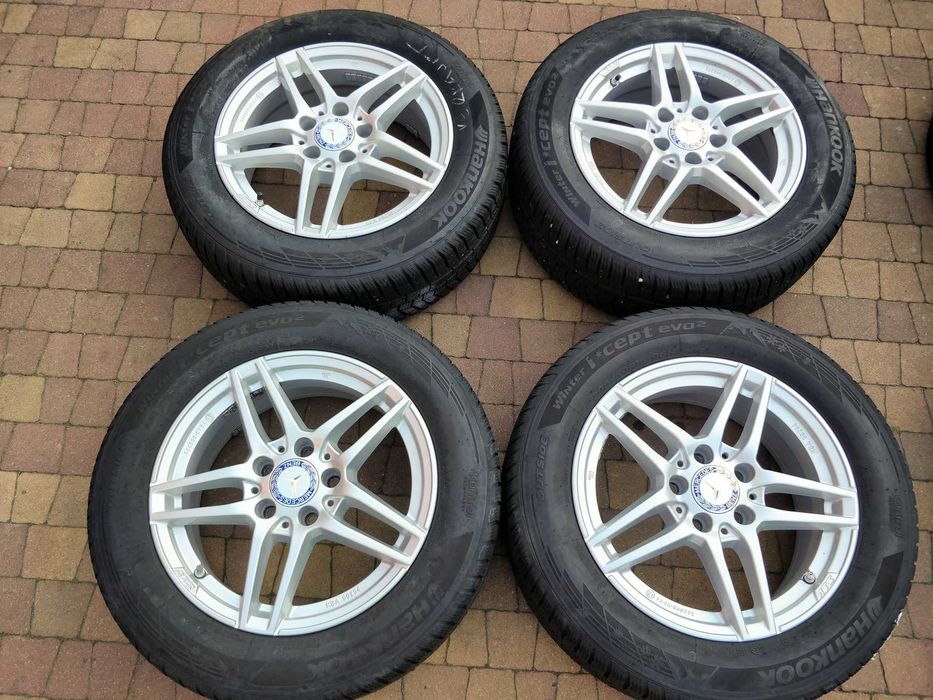 3635. Koła zimowe Mercedes A B klasa CLA 5x112 ET44 205/60/16 23r 8mm