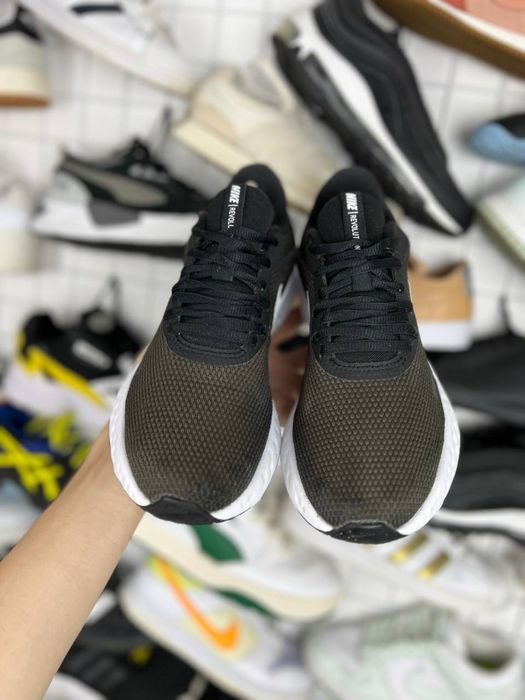 Кроссовки Nike Revolution Оригинал р(39)