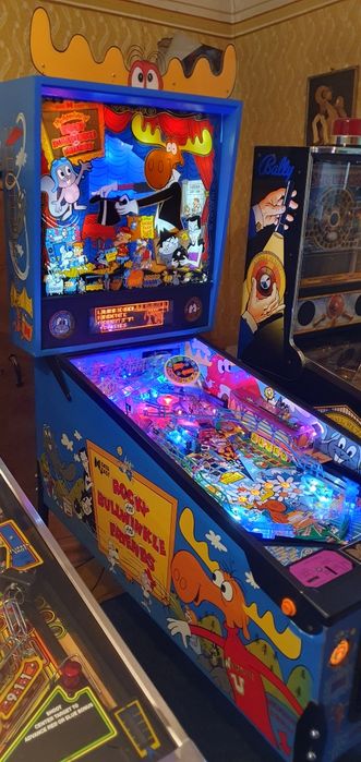 Flipper fliper pinball Rocky and Bullwinkle
