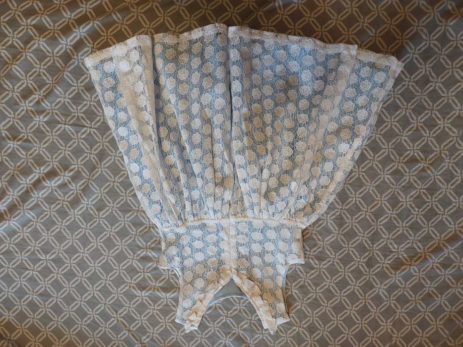 одяг для дівчинки