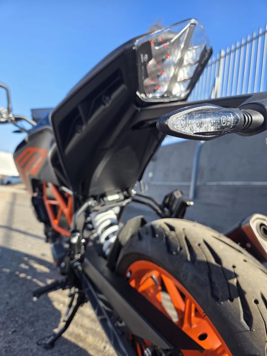 KTM Duke 125 - Como nova