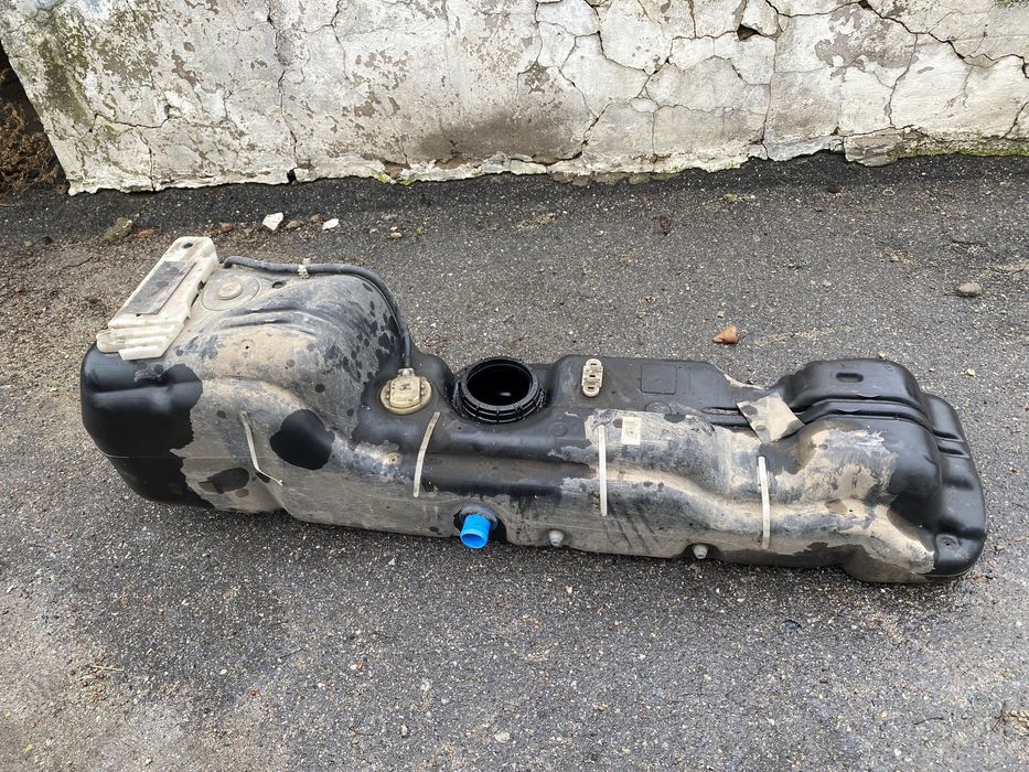 Бак. Паливний Бак. Бак на Рено мастер. Renualt Master.