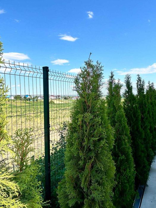 Секційна огорожа 3Д зі зварної сітки від виробника, доставка, монтаж