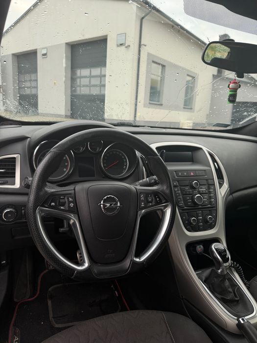 Opel astra gtc 1.4 turbo