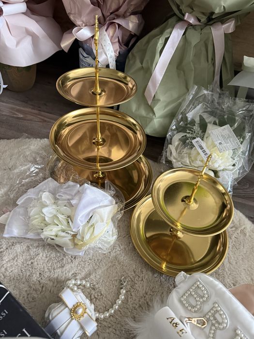 Для весілля , номера , стаканчики , підставки , декор на авто