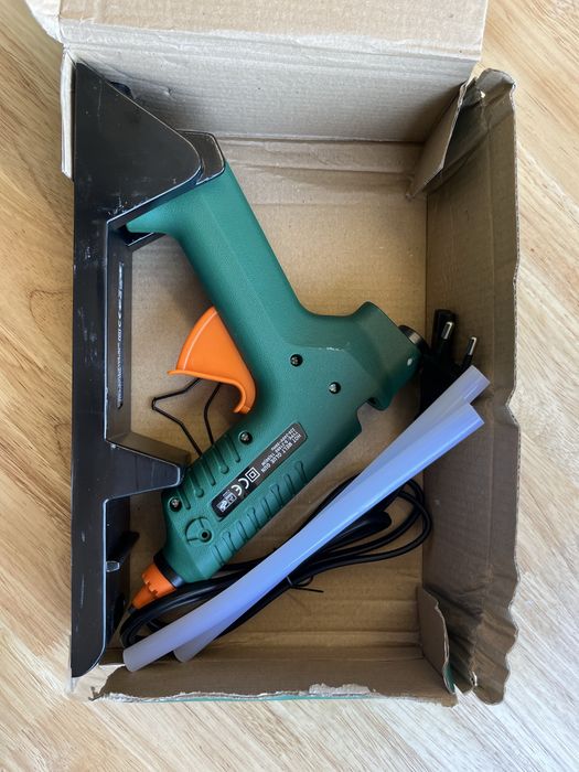 Pistolet klejowy bezprzewodowy 80W