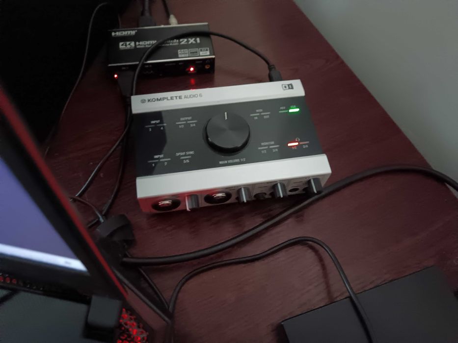 Native Instruments Komplete Audio 6 interfejs Audio USB