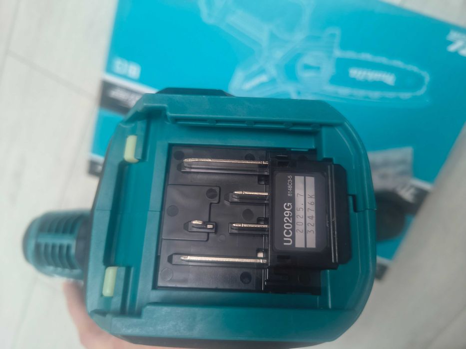 Makita pilarka łańcuchowa UC029GZ01 40V XGT. NOWA!