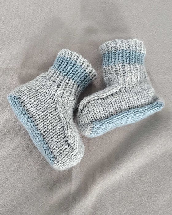 Buciki/niechodki niemowlęce 100% Merino – srebrzysty szary & szaro-zielony