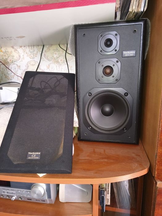 продаю легендарні трисмугова колонки Technics sb cs65 ( made in Japan)