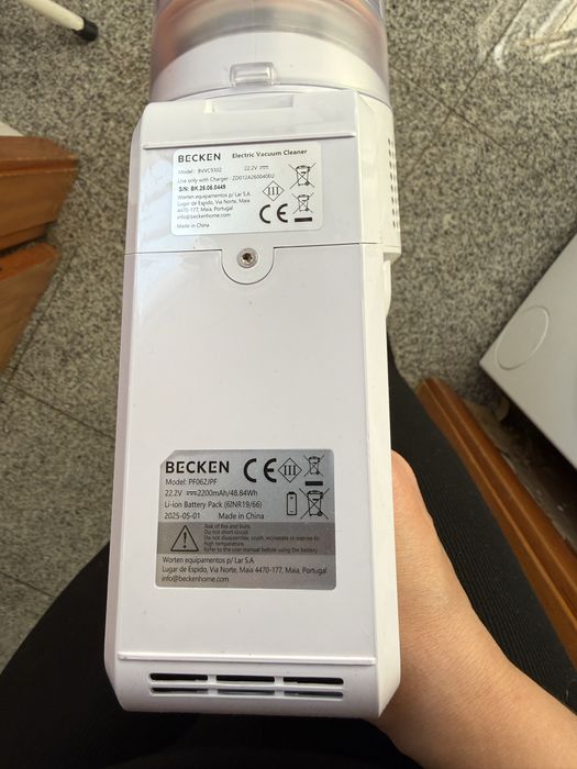 Aspirador vertical sem fios