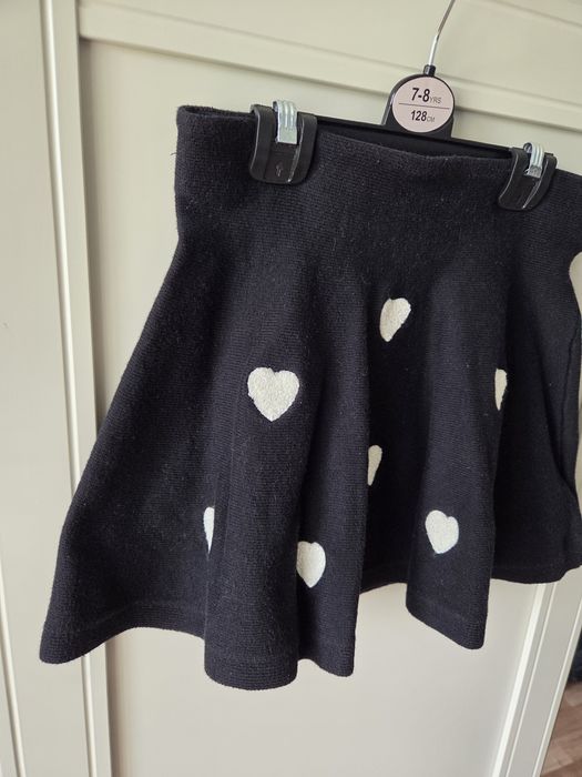 Dzianinowa spódnica serduszka H&M r. 110-116cm 4-6lat