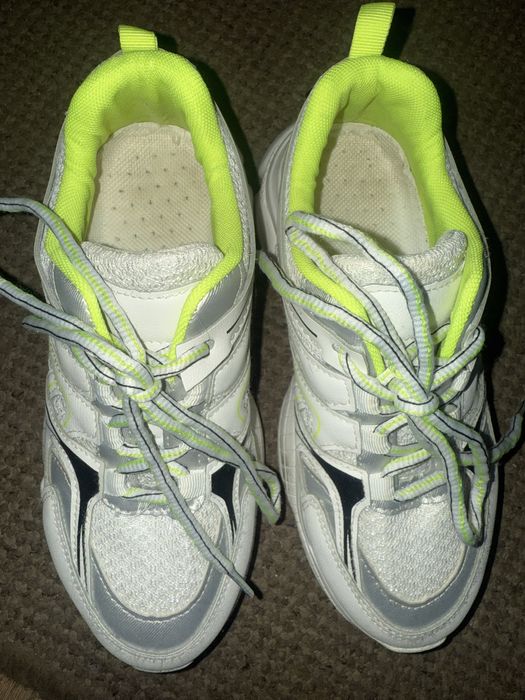 Кроссовки кеды 36,5-37р белые весна-лето