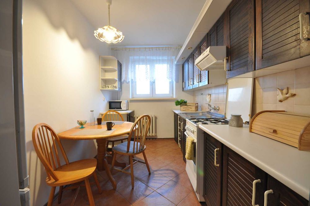 2 oddzielne pokoje | balkon z widokiem z 15. piętra | od 01.07.