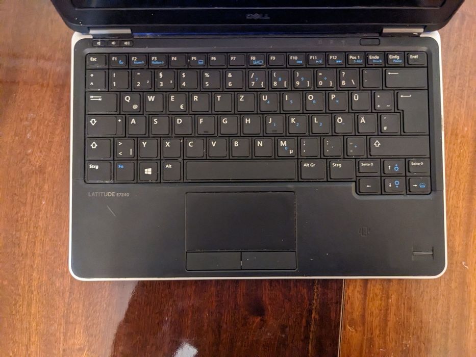 Dell Latitude E7240