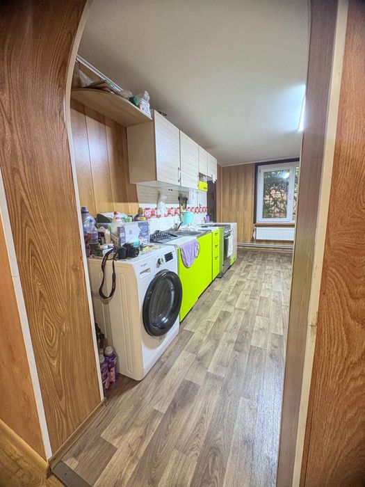 Продається просторий, комфортний будинок в м. Апостолове.