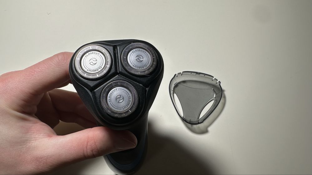 Электробритва Philips Series 1000 S1510