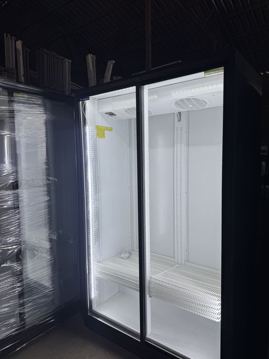 Холодильные витрины