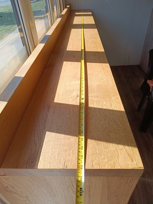 Продам дубову барну стійку з комплектом стільців