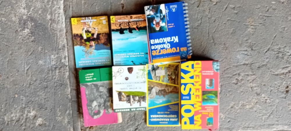 Zestaw 7 książek i przewidnikow po Jurze krakowsko - czestochowskiej