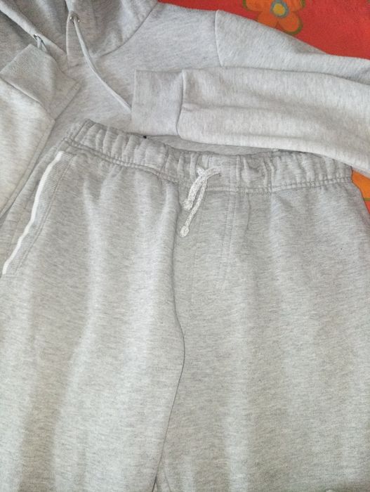 Спортивний костюм 200 грн