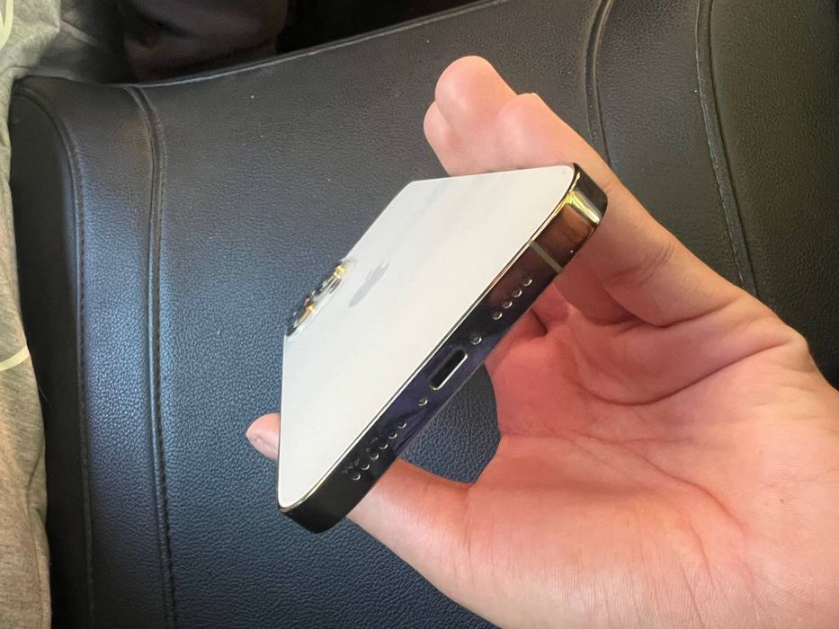 Продається iPhone 13 Pro Max 128 ГБ