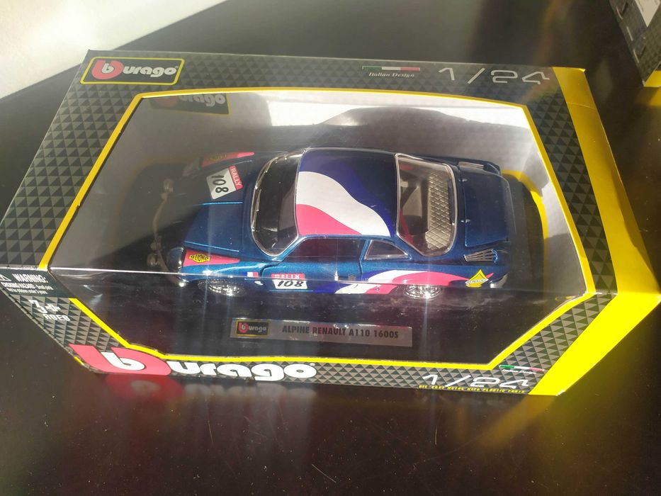 Carros BURAGO escala 1/24 Novos !