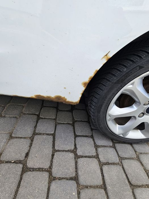Ford Fiesta 2009r 1.25 82km